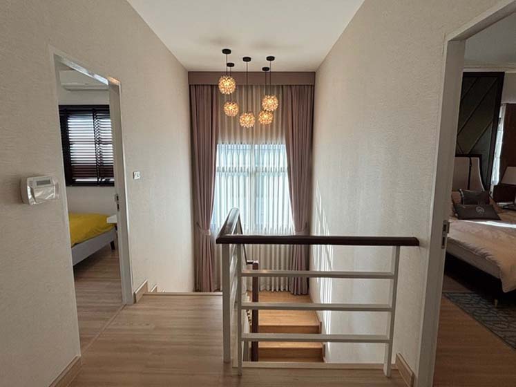 House with Shared Pool in Bangnatrad 